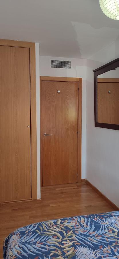 Habitacion Privada En Piso A 10 Minutos De Atocha Madrid Buitenkant foto