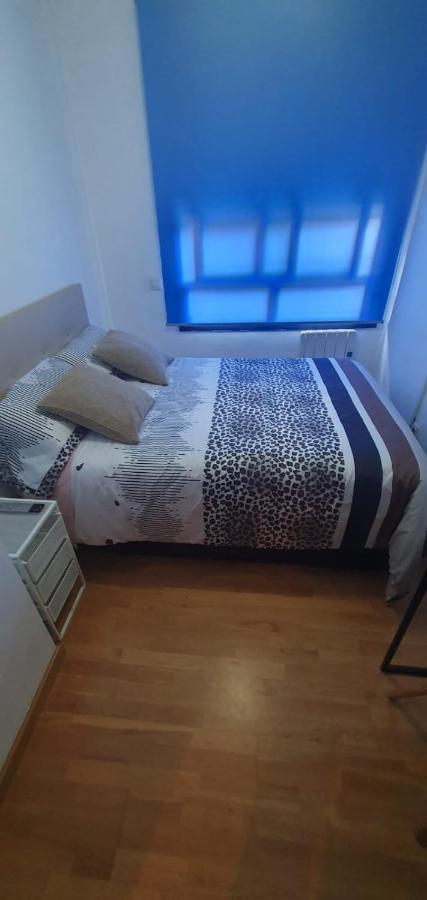 Habitacion Privada En Piso A 10 Minutos De Atocha Madrid Buitenkant foto